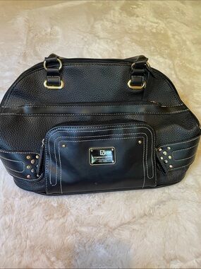 Stone Mountain Accessories Black Shoulder Bag with Gold Hardware